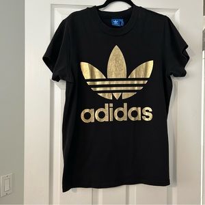 Adidas oversized tee